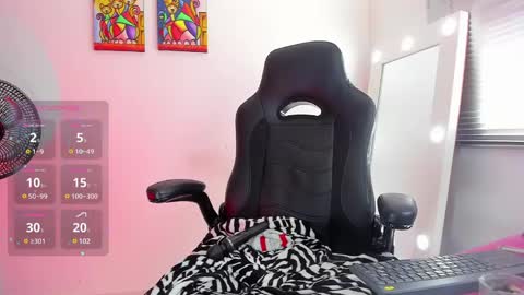 Juli online show from 12/18/24, 03:33