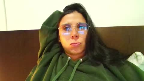 Snapshot of _megganjobs chatting on 02/11/26, 02:49 Juli online show from 02/11/26, 02:49