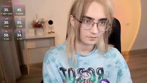 _meow_neko_ online show from 04/17/26, 09:29