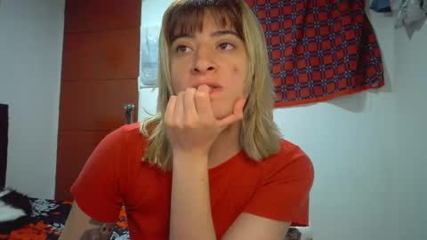 Mia-foster online show from 04/06/26, 10:44