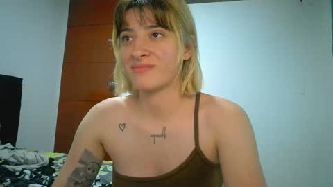 Mia-foster online show from 04/24/26, 02:25