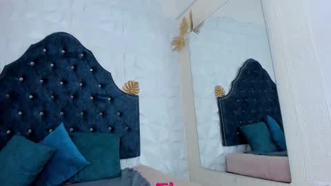 _mia_milf_ online show from 03/29/26, 03:17