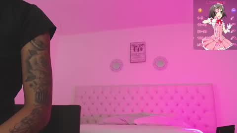 Snapshot of _miia_sweet chatting on 10/01/25, 11:27 Paula online show from 10/01/25, 11:27