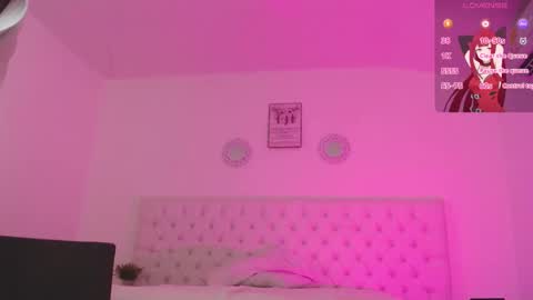 Snapshot of _miia_sweet chatting on 10/08/25, 11:19 Paula online show from 10/08/25, 11:19