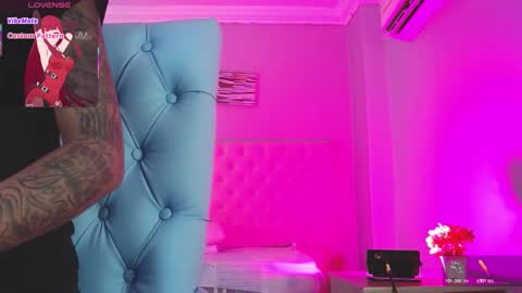 Snapshot of _miia_sweet chatting on 11/15/25, 11:40 Paula online show from 11/15/25, 11:40