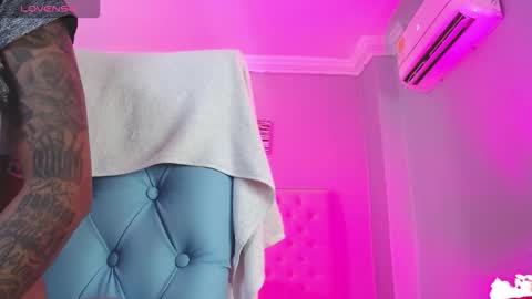 Snapshot of _miia_sweet chatting on 12/03/25, 11:52 Paula online show from 12/03/25, 11:52