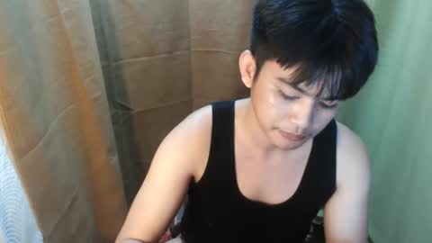 _mikko_moto_ online show from 04/18/26, 07:58