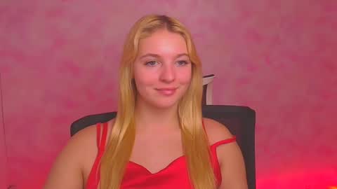 Snapshot of _mila_la_ chatting on 12/26/24, 09:55 Melanie online show from 12/26/24, 09:55