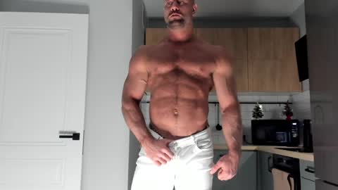 _miles19 online show from 04/09/26, 12:21