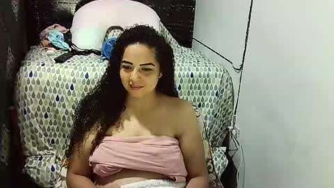 Snapshot of _milf_naughty chatting on 10/12/25, 06:23 _milf_naughty online show from 10/12/25, 06:23
