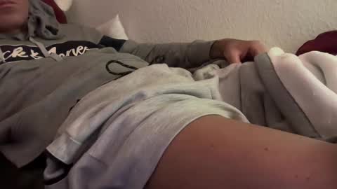 Mark online show from 10/20/25, 04:51