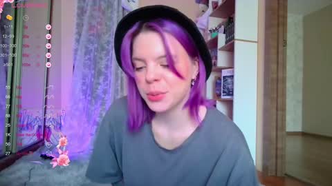 Kate online show from 03/08/25, 10:32