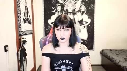 Snapshot of _millisi_ chatting on 10/17/25, 09:06 Millisi online show from 10/17/25, 09:06