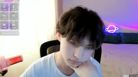 Snapshot of _milway_ chatting on 07/21/26, 02:19 Luka online show from 07/21/26, 02:19