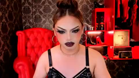 Snapshot of _ministryofsin_ chatting on 07/28/26, 08:52 Raven Strauss online show from 07/28/26, 08:52
