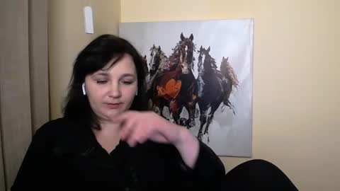 Miranda online show from 02/28/25, 02:42