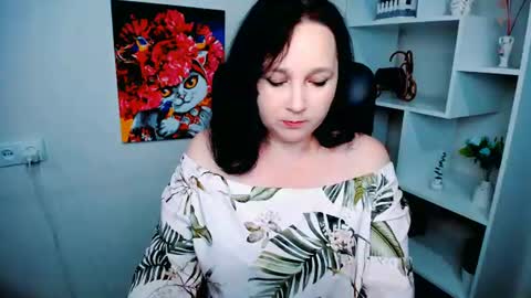 Snapshot of _miranda_sun chatting on 06/16/26, 11:02 Miranda online show from 06/16/26, 11:02