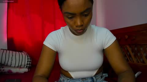 Snapshot of _mishell chatting on 06/17/26, 06:42 Mishell online show from 06/17/26, 06:42