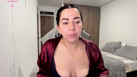 Snapshot of _miss_coco_ chatting on 02/25/26, 12:42 _miss_coco_ online show from 02/25/26, 12:42