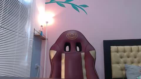 Hinata 3 online show from 03/01/25, 04:33