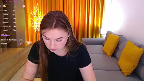 Snapshot of _miss_mia chatting on 12/05/24, 11:27 Mia online show from 12/05/24, 11:27