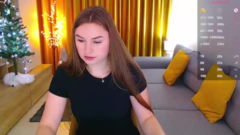 Snapshot of _miss_mia chatting on 12/21/24, 10:28 Mia online show from 12/21/24, 10:28