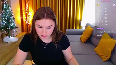 Snapshot of _miss_mia chatting on 12/21/24, 01:53 Mia online show from 12/21/24, 01:53