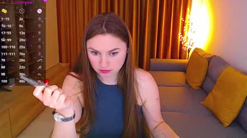 Snapshot of _miss_mia chatting on 02/15/25, 12:33 Mia online show from 02/15/25, 12:33