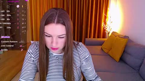 Snapshot of _miss_mia chatting on 03/04/25, 08:24 Mia online show from 03/04/25, 08:24