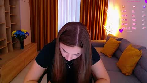 Snapshot of _miss_mia chatting on 09/14/25, 09:08 Mia online show from 09/14/25, 09:08