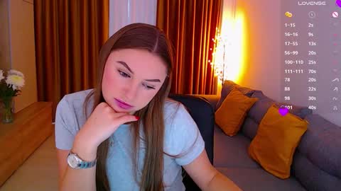 Snapshot of _miss_mia chatting on 10/18/25, 06:05 Mia online show from 10/18/25, 06:05