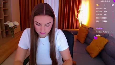 Snapshot of _miss_mia chatting on 10/23/25, 07:29 Mia online show from 10/23/25, 07:29