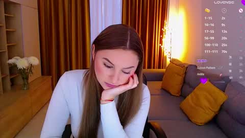 Snapshot of _miss_mia chatting on 10/25/25, 08:00 Mia online show from 10/25/25, 08:00