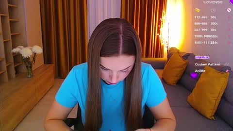 Snapshot of _miss_mia chatting on 10/27/25, 05:33 Mia online show from 10/27/25, 05:33