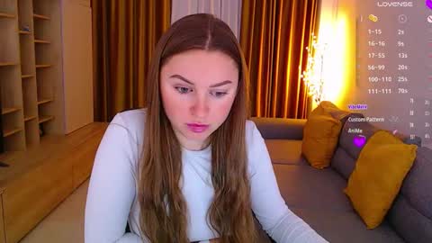 Snapshot of _miss_mia chatting on 11/19/25, 10:26 Mia online show from 11/19/25, 10:26