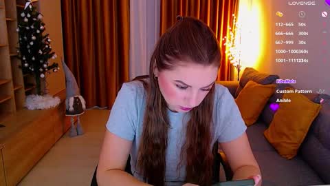 Snapshot of _miss_mia chatting on 12/16/25, 07:24 Mia online show from 12/16/25, 07:24