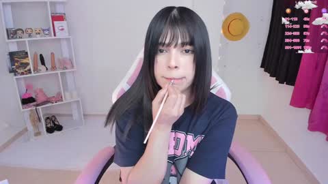 Hanna  Idependent Model   online show from 02/01/25, 11:48