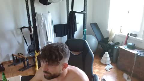 Snapshot of _misterniceguy chatting on 05/18/26, 03:18 BENJI online show from 05/18/26, 03:18