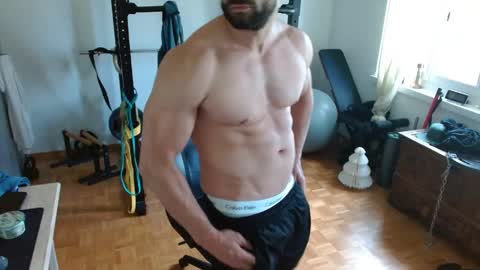 Snapshot of _misterniceguy chatting on 05/20/26, 03:18 BENJI online show from 05/20/26, 03:18