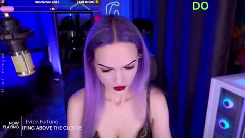 Snapshot of _mistress__ chatting on 11/05/25, 05:02 Mistress Milana online show from 11/05/25, 05:02