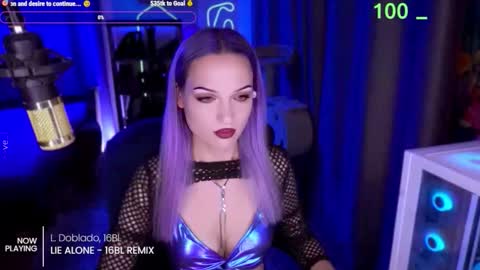 Snapshot of _mistress__ chatting on 11/10/25, 05:45 Mistress Milana online show from 11/10/25, 05:45