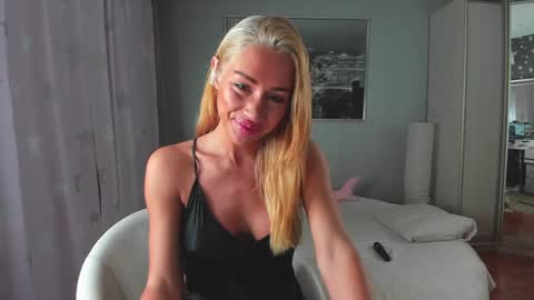 Snapshot of _mito_69 chatting on 09/20/25, 03:40 alienmito online show from 09/20/25, 03:40