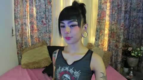 Snapshot of _mizuki chatting on 01/17/25, 05:51 mizuki  online show from 01/17/25, 05:51