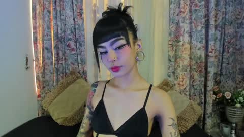 Snapshot of _mizuki chatting on 01/21/25, 02:37 mizuki  online show from 01/21/25, 02:37