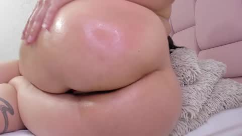 Snapshot of _molly_rosse_ chatting on 03/03/25, 04:14 _molly_rosse_ online show from 03/03/25, 04:14