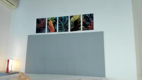 Snapshot of _molly_rosse_ chatting on 10/02/25, 12:23 _molly_rosse_ online show from 10/02/25, 12:23