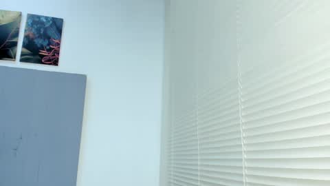 Snapshot of _molly_rosse_ chatting on 10/11/25, 11:53 _molly_rosse_ online show from 10/11/25, 11:53