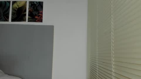 Snapshot of _molly_rosse_ chatting on 11/04/25, 12:15 _molly_rosse_ online show from 11/04/25, 12:15