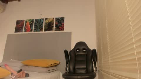 _molly_rosse_ online show from 03/30/26, 12:28