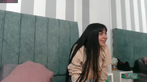 Molly online show from 01/10/25, 10:04